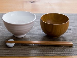 お茶碗と箸